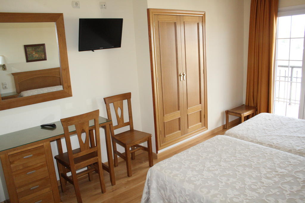 Hotel Mar De Aragon Caspe Room photo